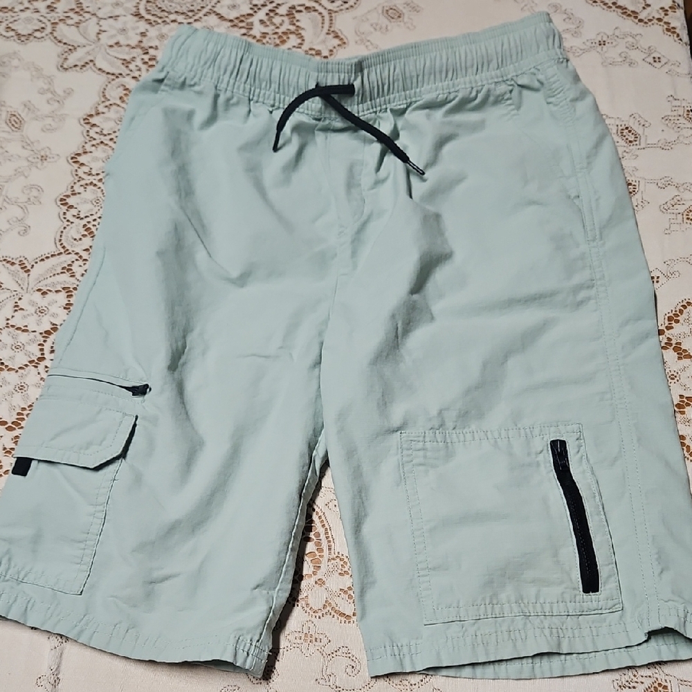 Colorful Planet Light Green Shorts